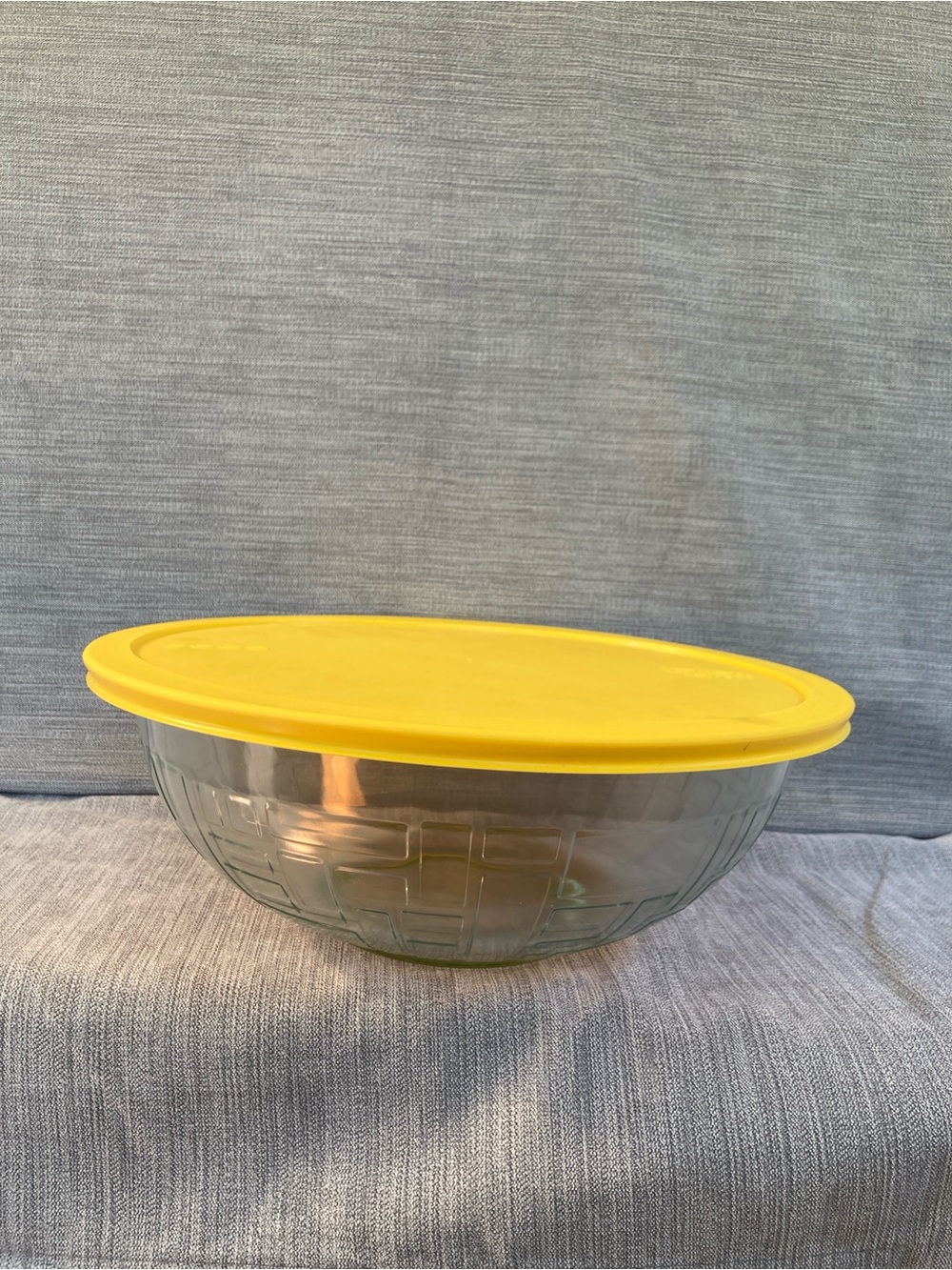 Vintage Pyrex Glass Bowl with Lid